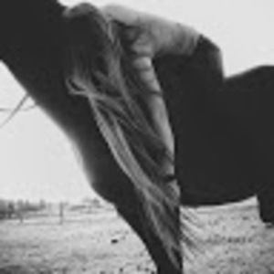 Meet your Posher, Katelyn